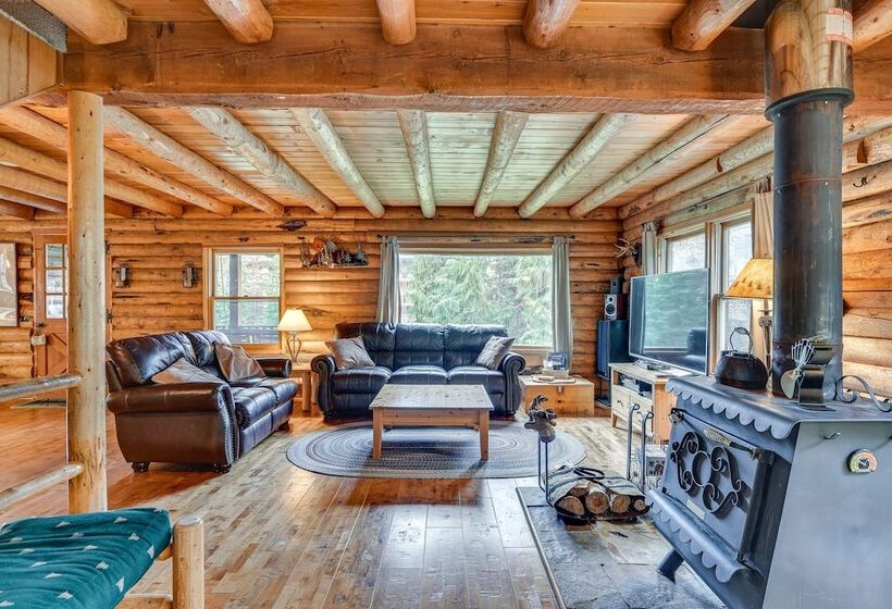 Rustic Government Camp Cabin W/ Mountain Views!