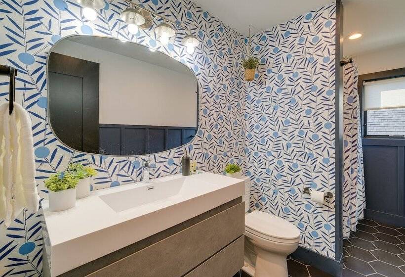 Spacious Michigan Home ~ 6 Mi To Boyne Mountain!