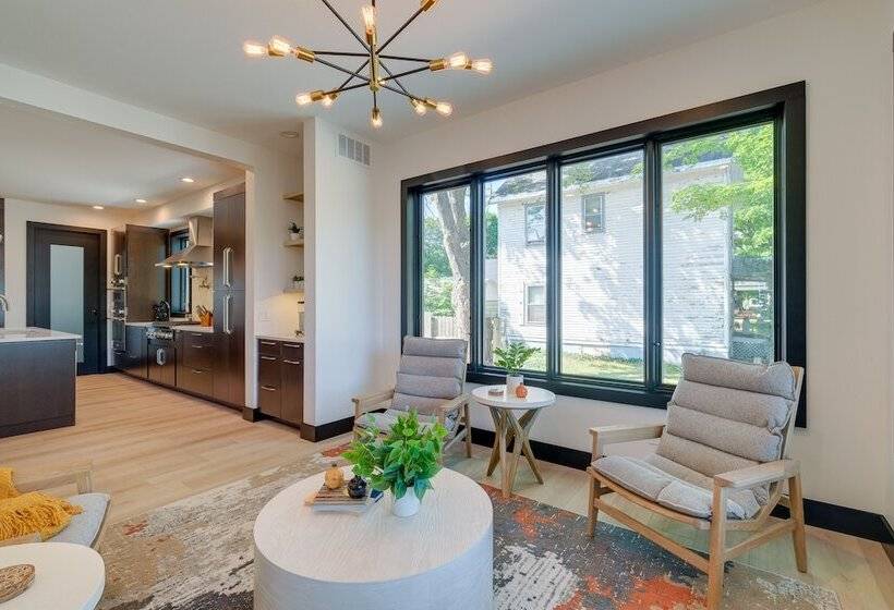 Spacious Michigan Home ~ 6 Mi To Boyne Mountain!