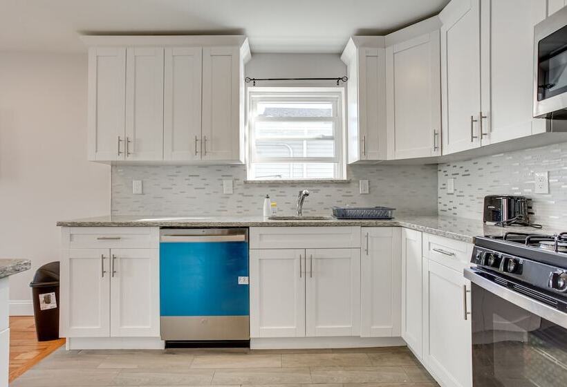 Stylish Newark, New Jersey, Vacation Rental!