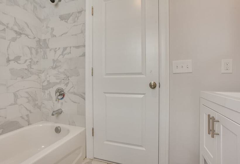 Stylish Newark, New Jersey, Vacation Rental!