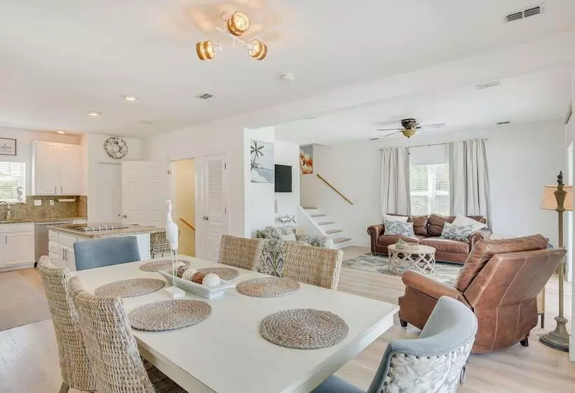 Sunny Key Largo Home W/ Golf Cart & Kayaks