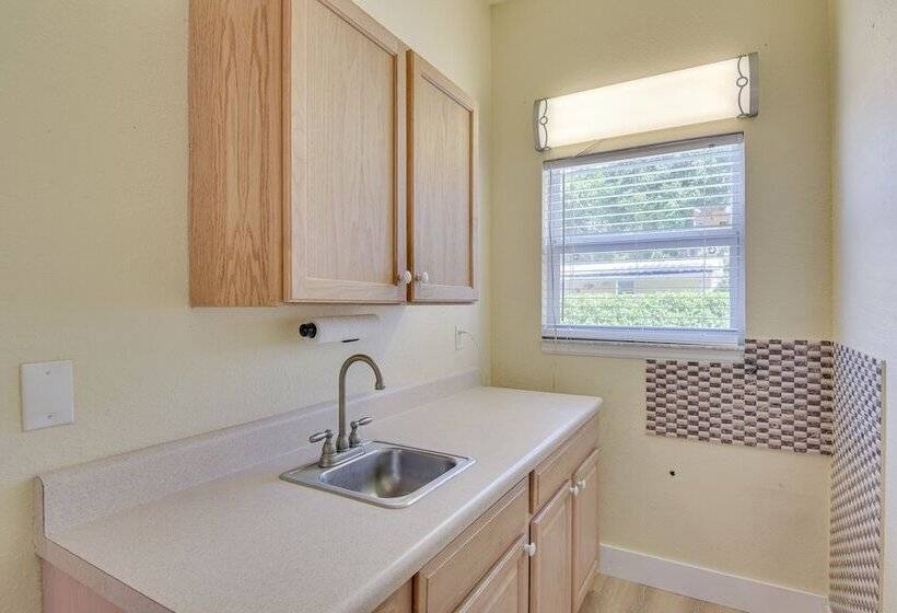 Sunny Key Largo Home W/ Golf Cart & Kayaks