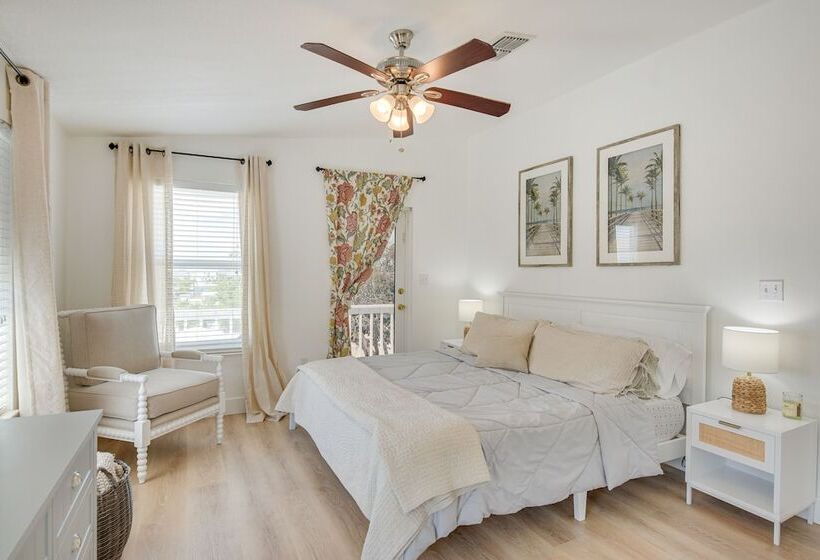 Sunny Key Largo Home W/ Golf Cart & Kayaks