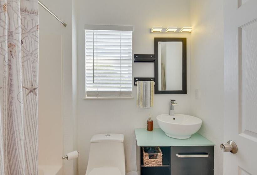 Sunny Key Largo Home W/ Golf Cart & Kayaks