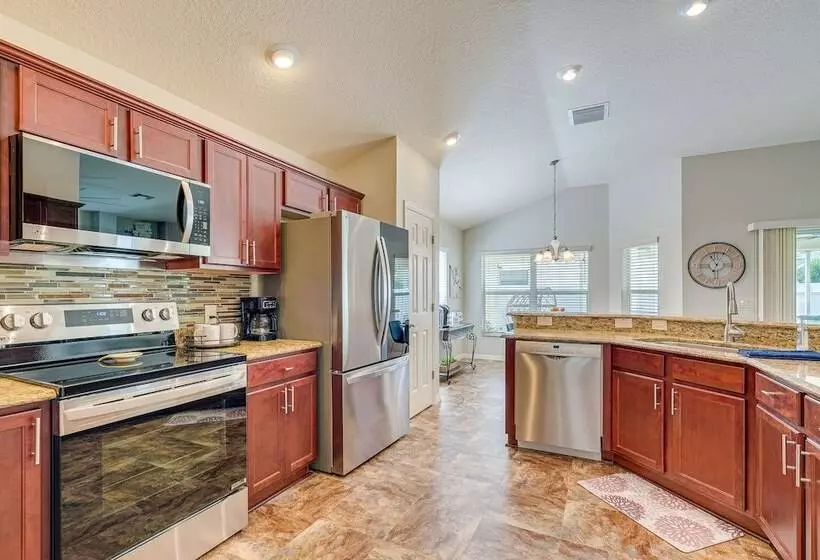 Private Lanai & Pool Access: Home In The Villages!