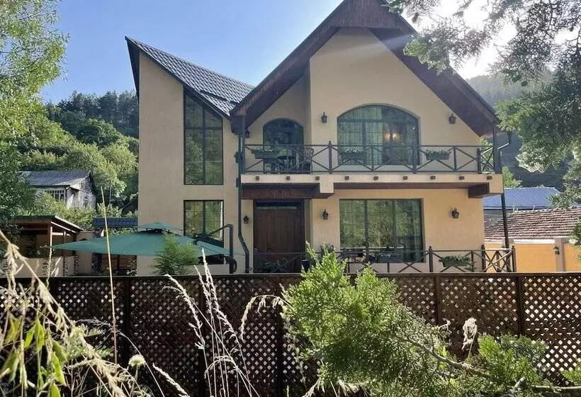 Villa Alexander Hotel Dilijan