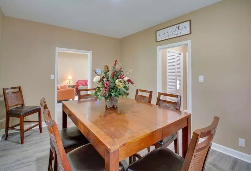 Waterfront Hot Springs Home: 19 Mi To Natl Park!