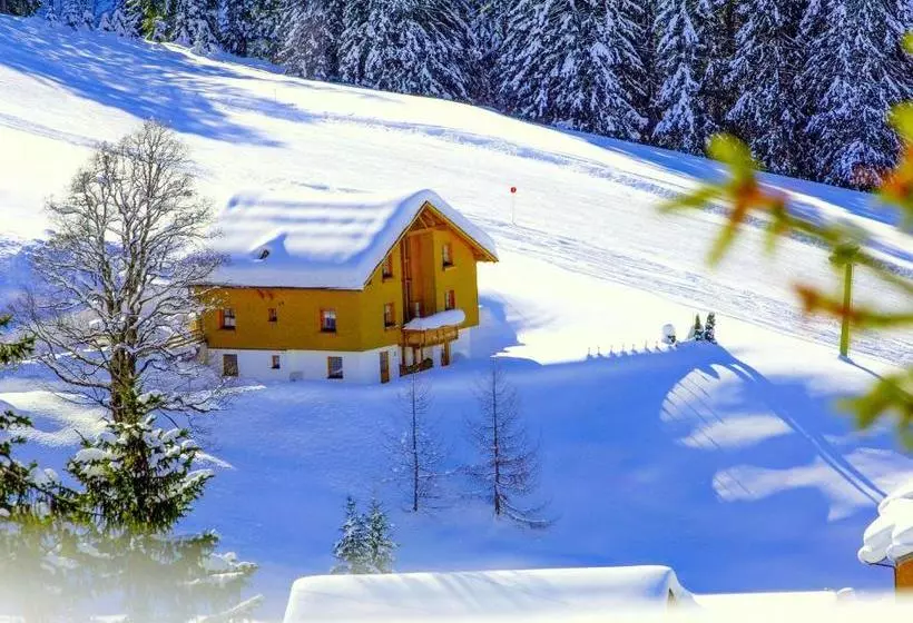 هتل Appartement Doris
