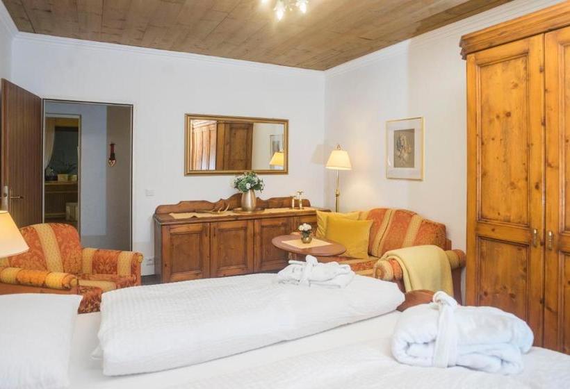 Отель Appartements Landhaus Waidmannsheil