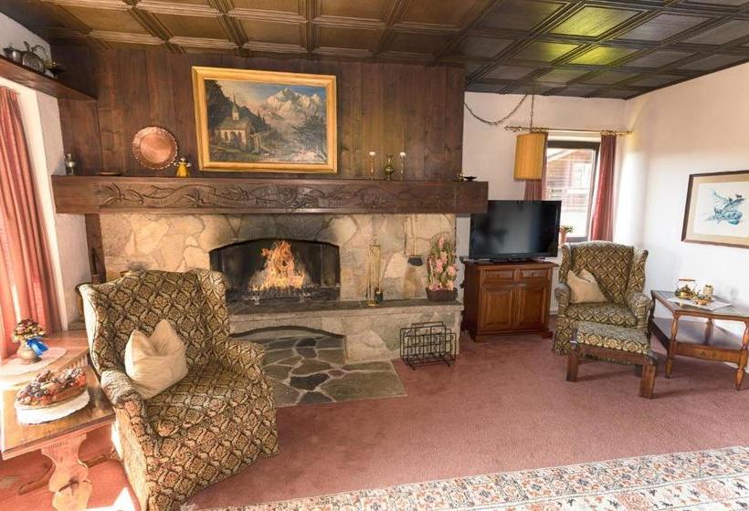 Отель Appartements Landhaus Waidmannsheil