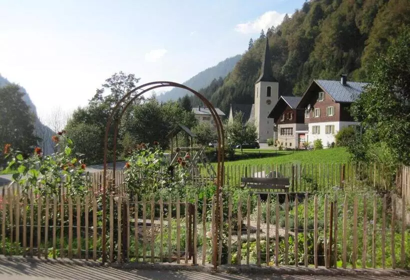 Hotelli Café Pension Zum Jäger