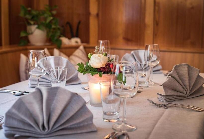 ホテル Café Pension Zum Jäger