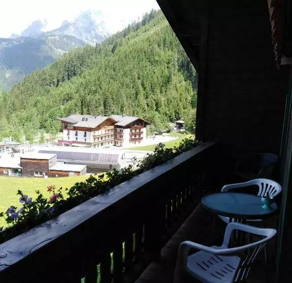 Hotelli Ferienhaus Regina
