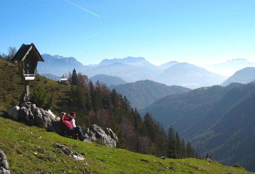 Отель Gasthof Zum Lendwirt