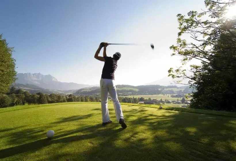Hotelli Gasthof Zum Lendwirt
