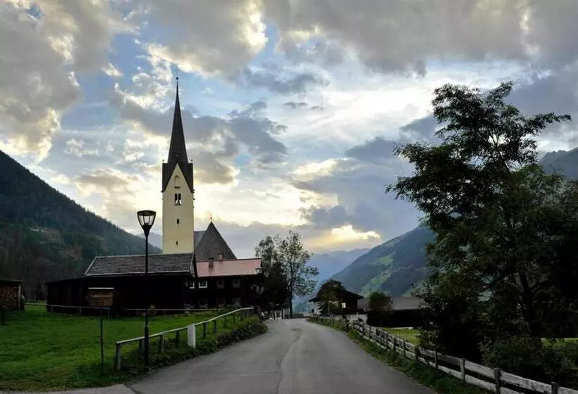 Hotelli Haus Veidlis, Familie Obkircher