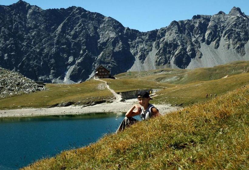 酒店 Haus Veidlis, Familie Obkircher