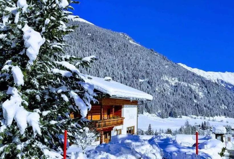 Hotelli Haus Veidlis, Familie Obkircher