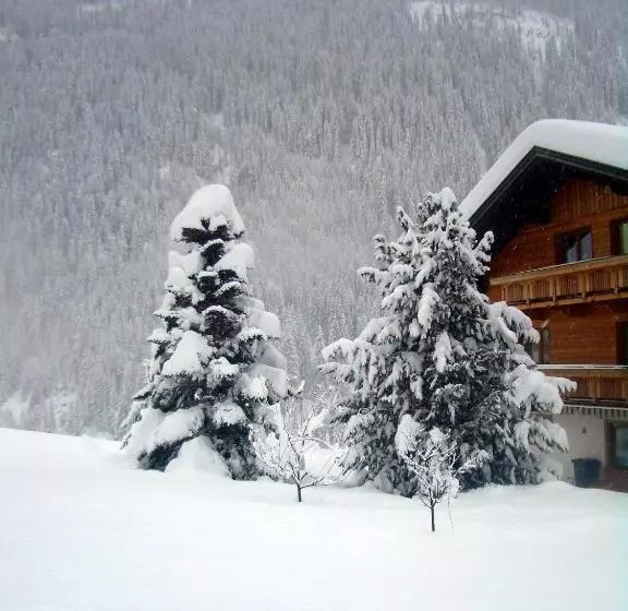 Hotelli Haus Veidlis, Familie Obkircher