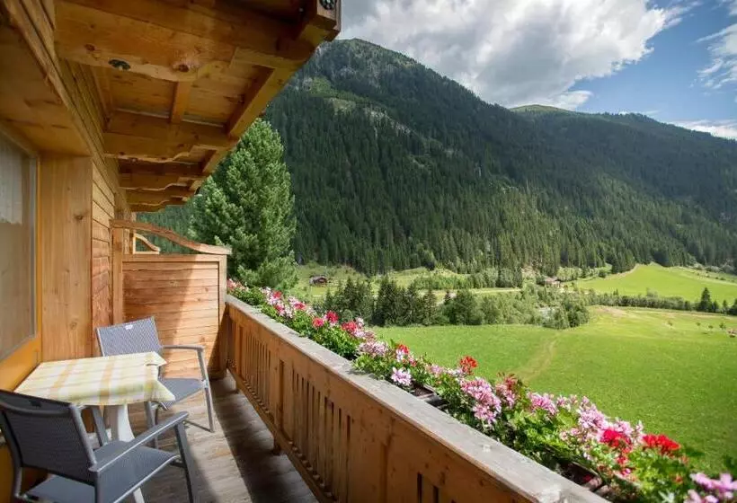 Hotelli Haus Veidlis, Familie Obkircher
