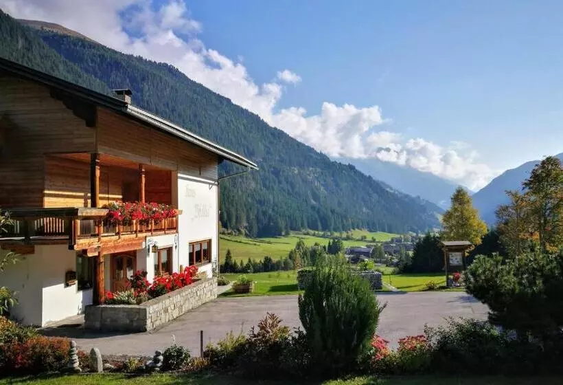 Hotelli Haus Veidlis, Familie Obkircher