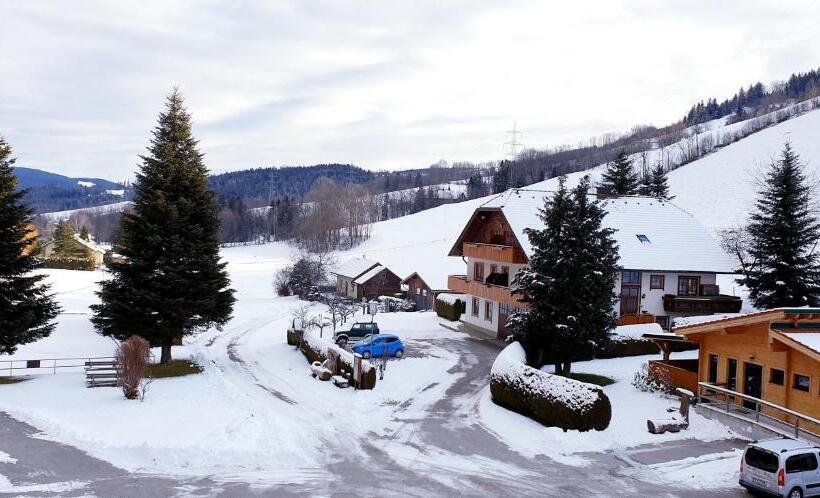 ホテル Hubertushof