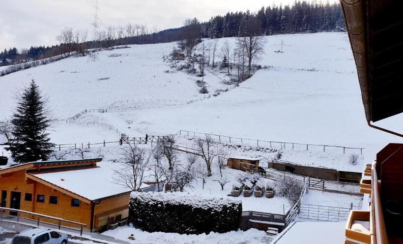 ホテル Hubertushof