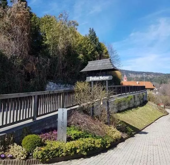 Hotelli Pension Seirer