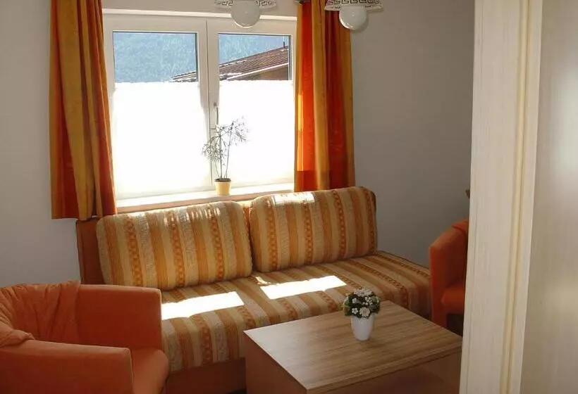Hotelli Pension Waldesruh