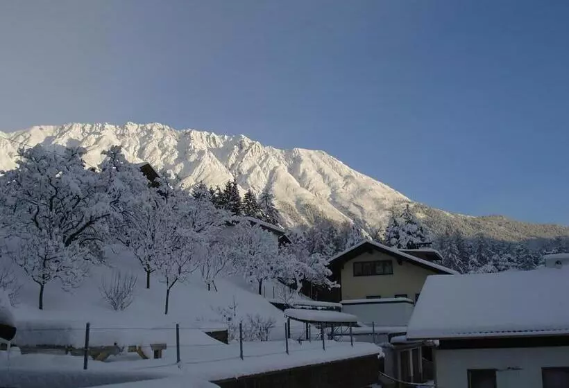 Hotelli Pension Waldesruh