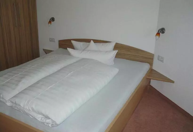 Hotelli Pension Waldesruh