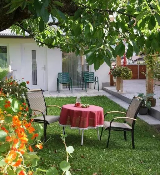 Hotelli Pension Waldesruh