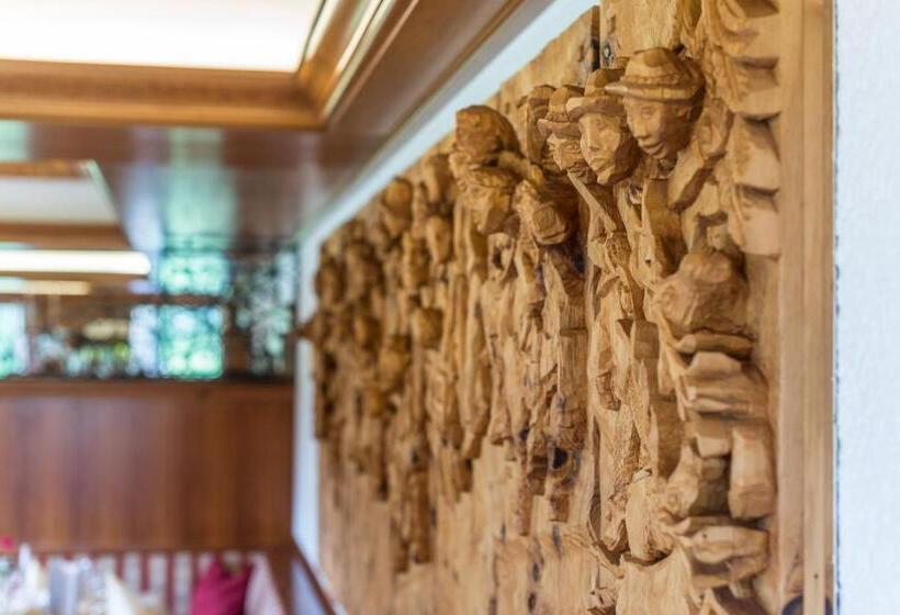 Отель Rösslhof