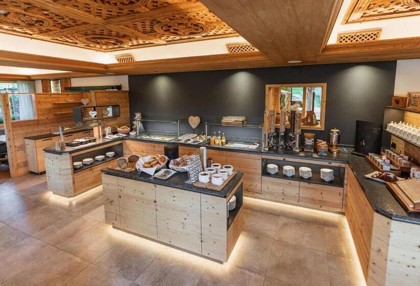 Отель Rösslhof