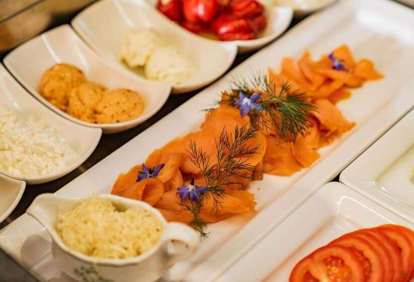 Отель Rösslhof