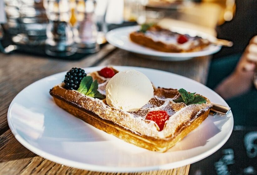 Thomsn Central Hotel & Appartements