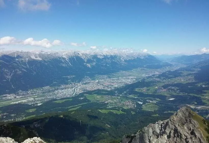 ホテル Tiroler Alpenhof