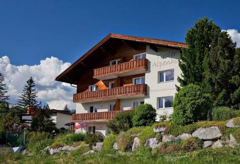 ホテル Tiroler Alpenhof