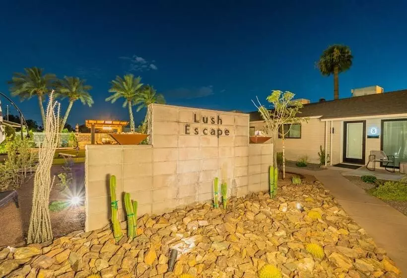 Ash & Ko Boutique Lodging