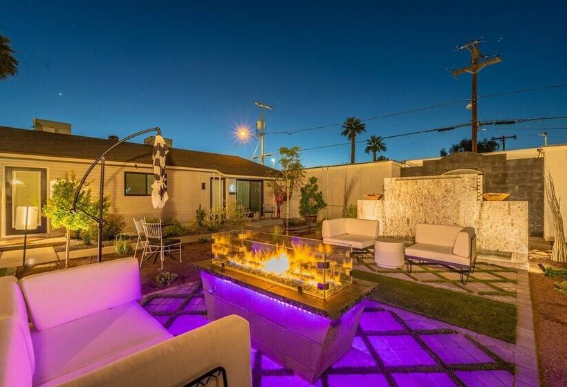 Ash & Ko Boutique Lodging