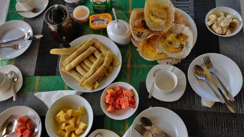 تختخواب و صبحانه Blue Heaven Cottage