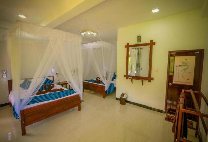 تختخواب و صبحانه Blue Heaven Cottage