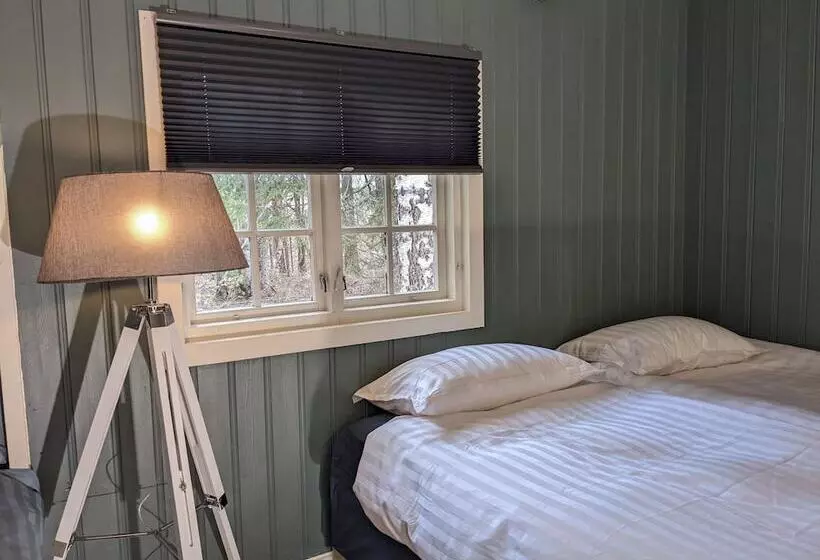 Aamiaismajoitus (B&B) Neset Skydsstasjon