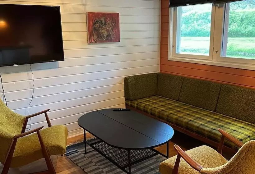 Aamiaismajoitus (B&B) Neset Skydsstasjon