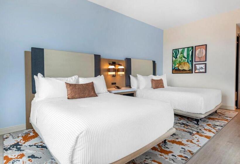 Cambria Hotel Austin Downtown