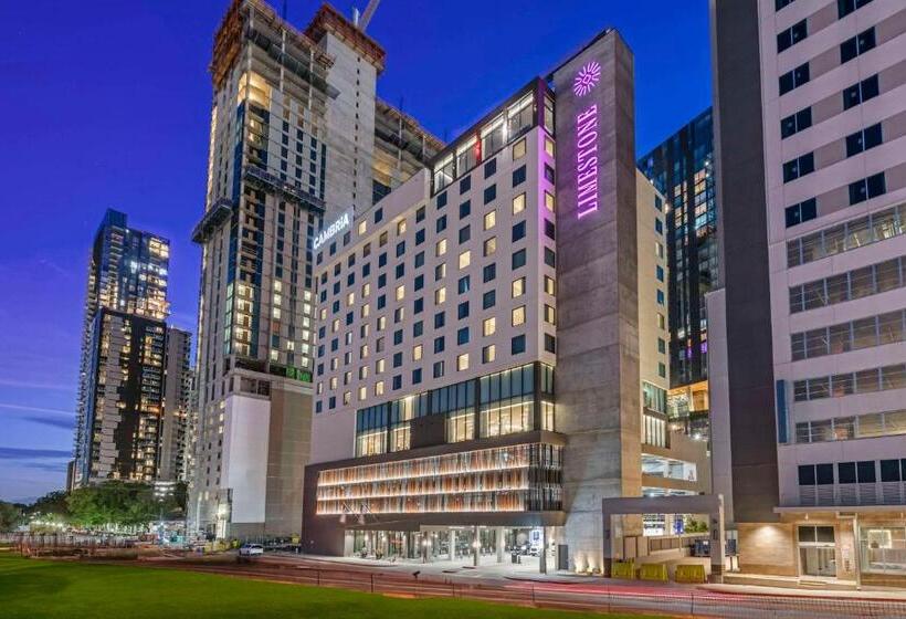 Cambria Hotel Austin Downtown