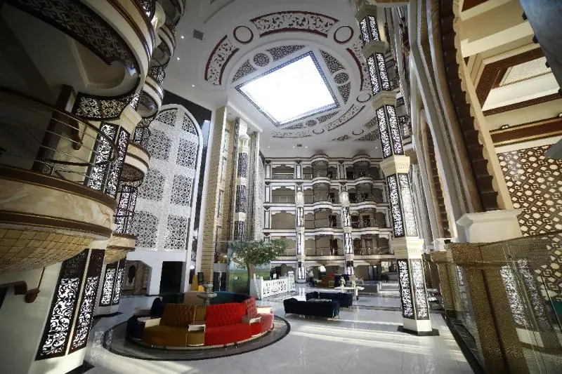 هتل Antalya Grand Palace