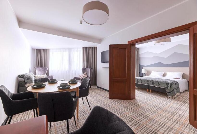 בית מלון כפרי Kyriad Karkonosze