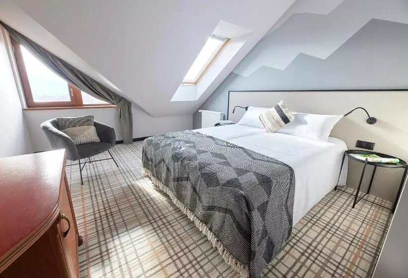 Hotelli Kyriad Karkonosze